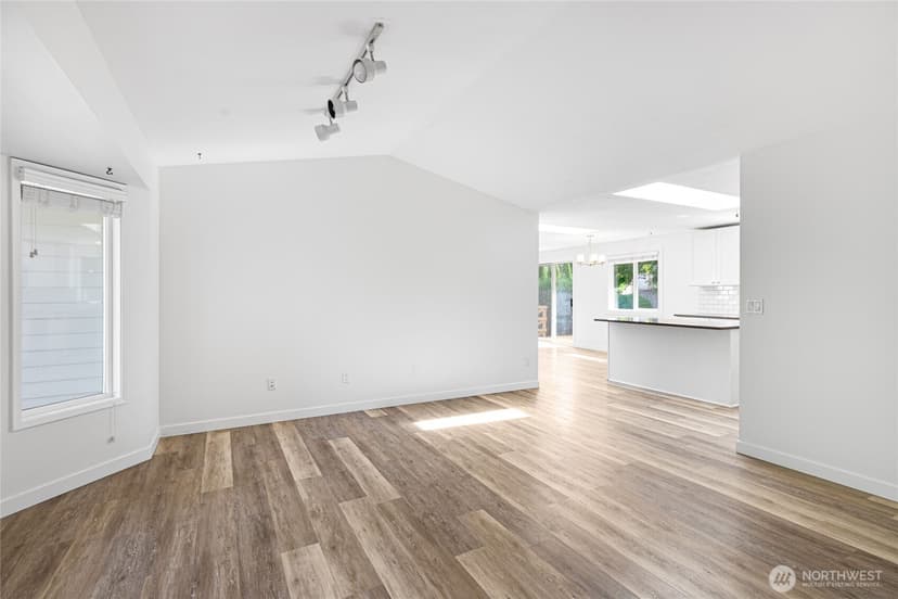 Property photo for 7815 NE 167th Street, Kenmore photo 9