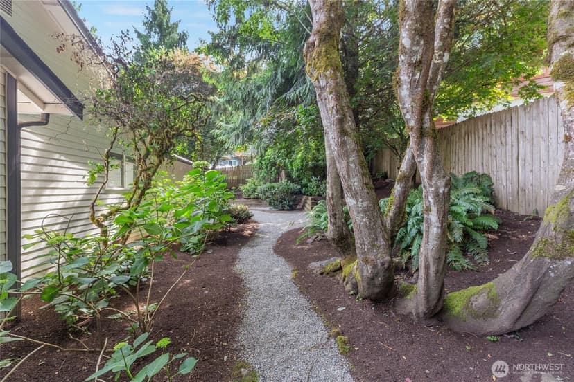 Property photo for 7815 NE 167th Street, Kenmore photo 33
