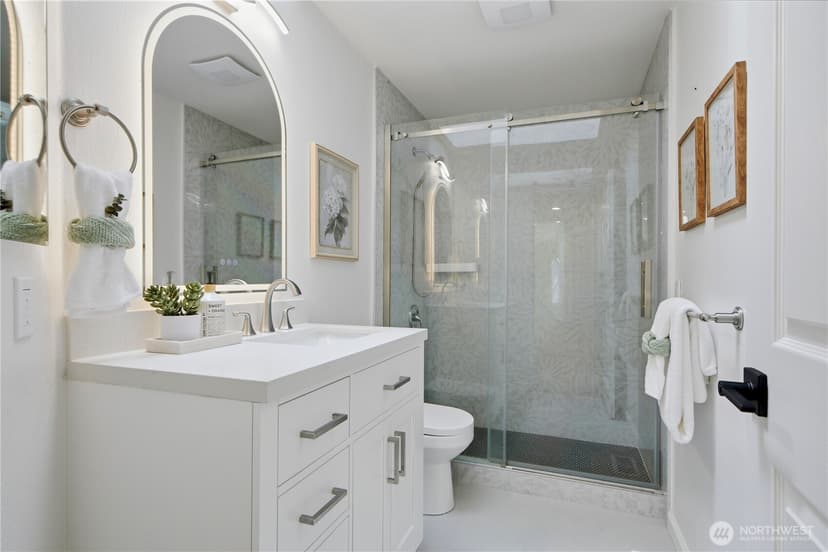 Property photo for 25733 SE 39th Street, Sammamish photo 23