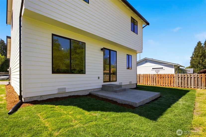 Property photo for 9711 Mckinley Avenue E, Tacoma photo 24