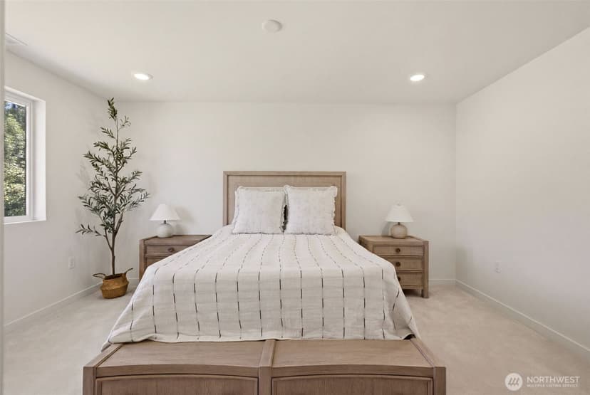 Property photo for 9711 Mckinley Avenue E, Tacoma photo 13