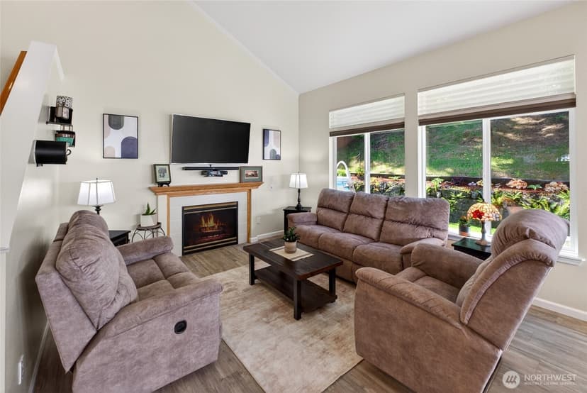 Property photo for 2202 Forest Ridge Drive SE, Auburn photo 11