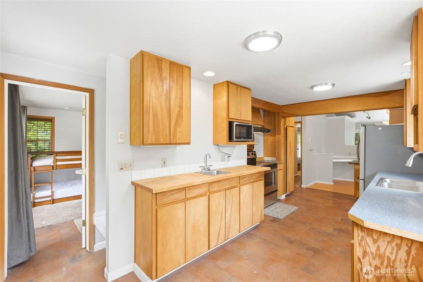 Property photo for 4243 Timberline Road, Clinton photo 6