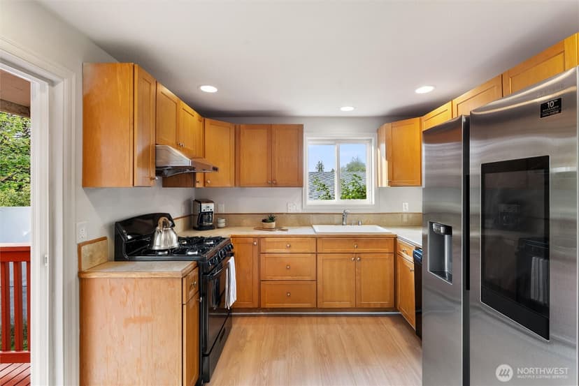 Property photo for 1119 Shelton Avenue NE, Renton photo 8