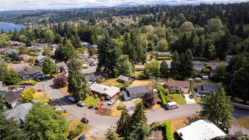 Property photo for 29718 3rd Avenue S, Federal Way photo 39