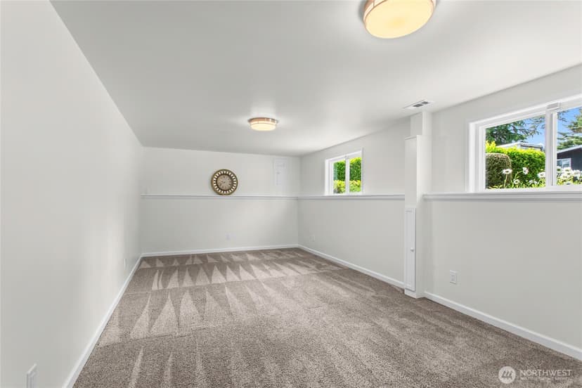 Property photo for 29718 3rd Avenue S, Federal Way photo 23