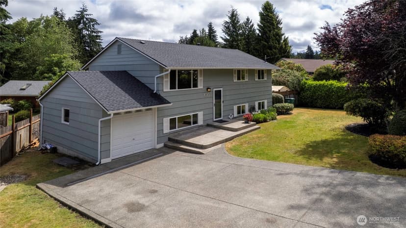 Property photo for 29718 3rd Avenue S, Federal Way photo 33