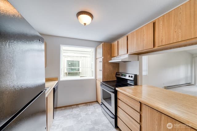 Property photo for 3428 I Street NE #S301, Auburn photo 2