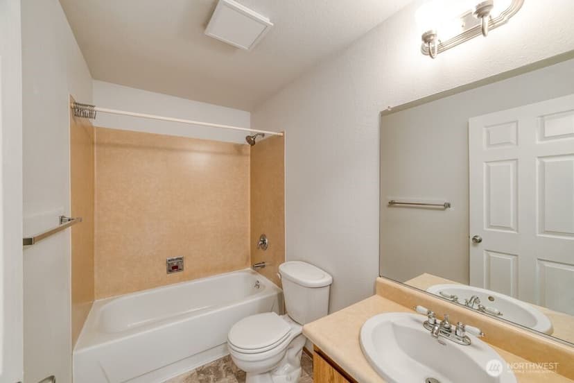 Property photo for 3428 I Street NE #S301, Auburn photo 9