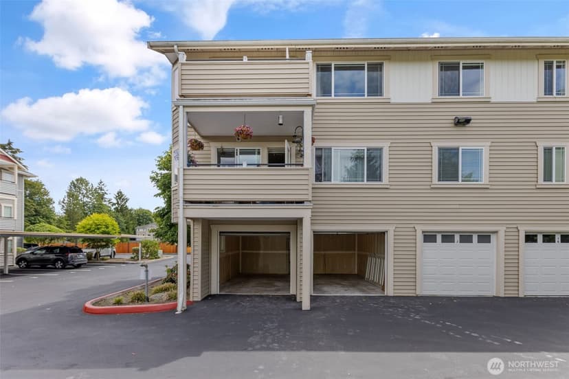 Property photo for 13203 97th Avenue E #301, Puyallup photo 22