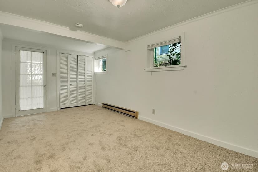 Property photo for 9118 Linden Avenue N, Seattle photo 27