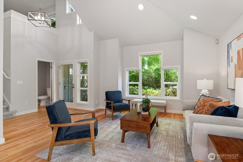 Property photo for 3320 165th Place NE, Bellevue photo 5
