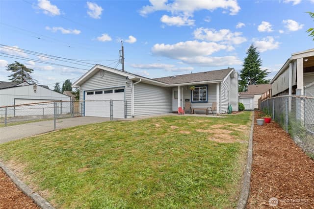 Property photo for 207 S 63rd Street, Tacoma photo 3