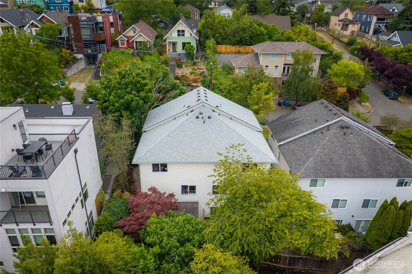 Property photo for 831 19th Avenue S, Seattle photo 34