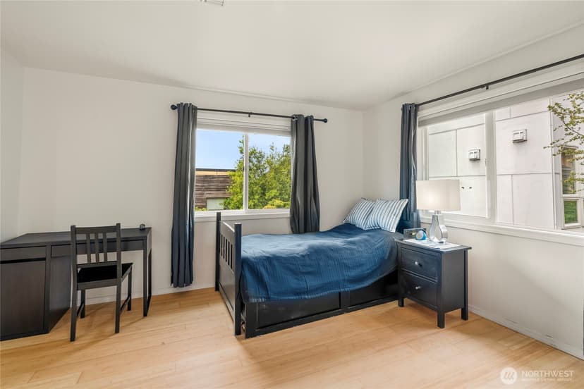 Property photo for 831 19th Avenue S, Seattle photo 18