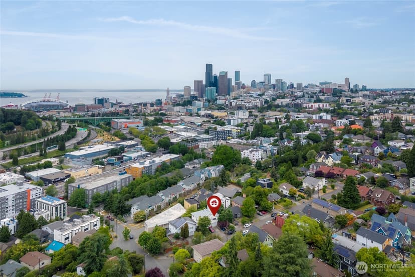 Property photo for 831 19th Avenue S, Seattle photo 33