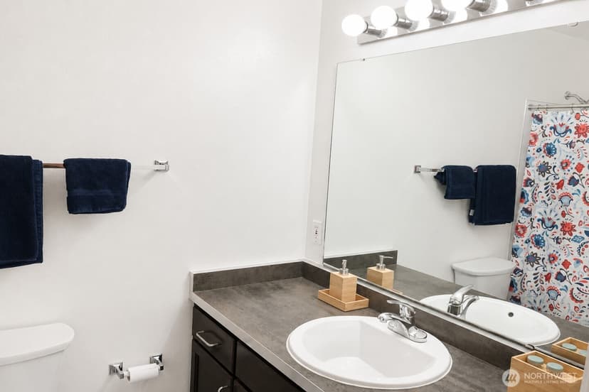 Property photo for 831 19th Avenue S, Seattle photo 19