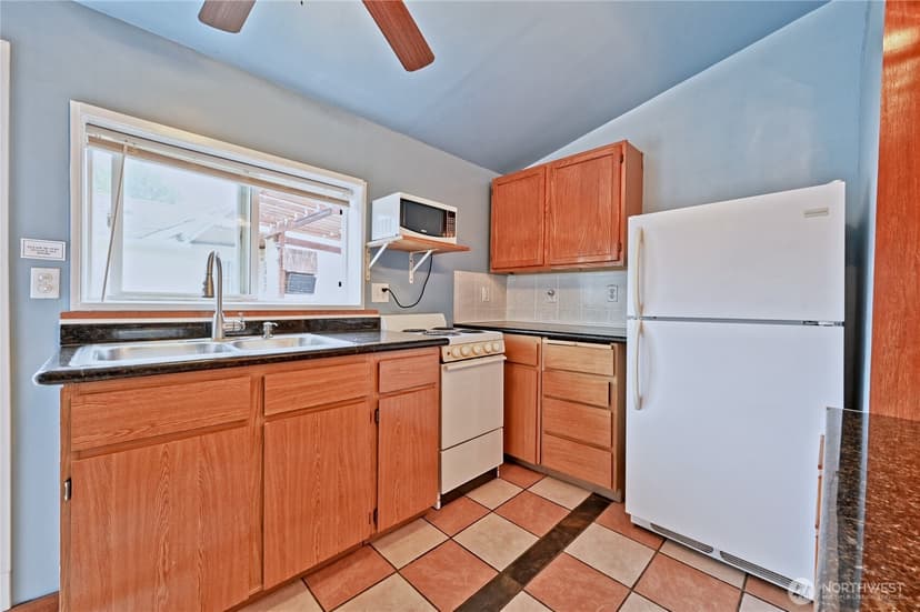 Property photo for 5402 S Cloverdale Street, Seattle photo 36
