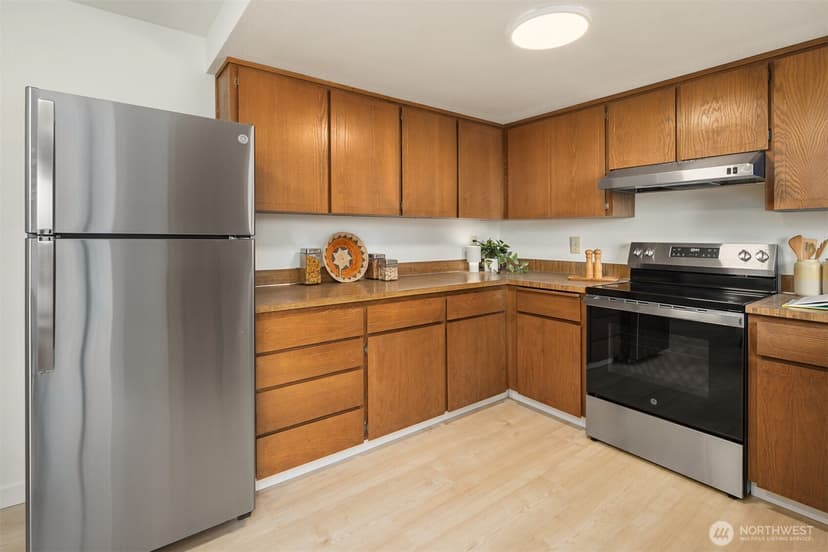 Property photo for 7223 NE 152nd Place, Kenmore photo 12