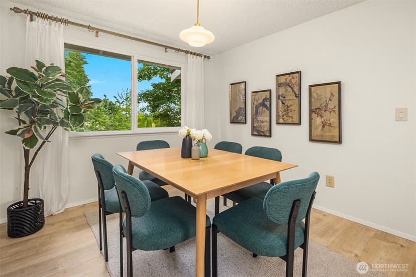 Property photo for 7223 NE 152nd Place, Kenmore photo 13