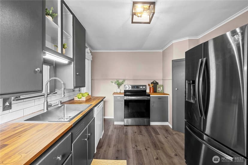 Property photo for 1 E McGill Avenue, Everett photo 12