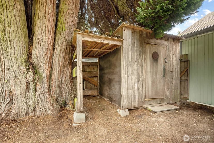 Property photo for 1 E McGill Avenue, Everett photo 31