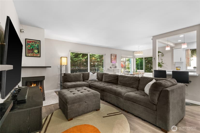 Property photo for 613 4th Avenue W #103, Seattle photo 8