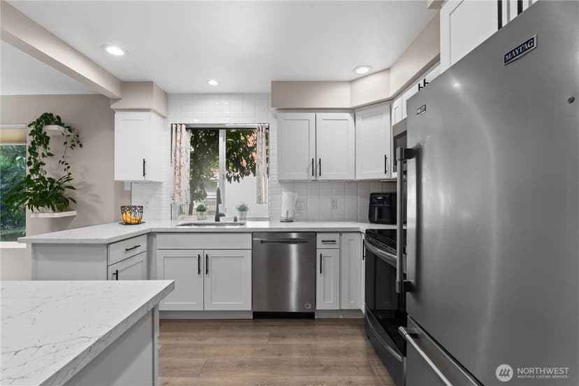 Property photo for 613 4th Avenue W #103, Seattle photo 12