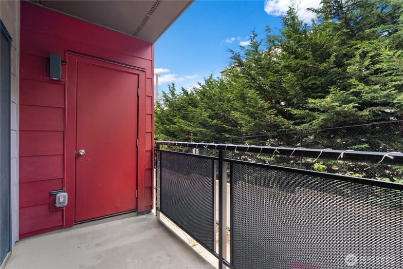 Property photo for 613 4th Avenue W #103, Seattle photo 32