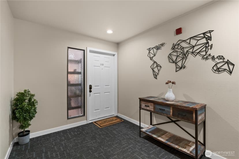 Property photo for 613 4th Avenue W #103, Seattle photo 5