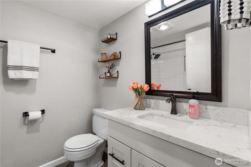Property photo for 613 4th Avenue W #103, Seattle photo 27