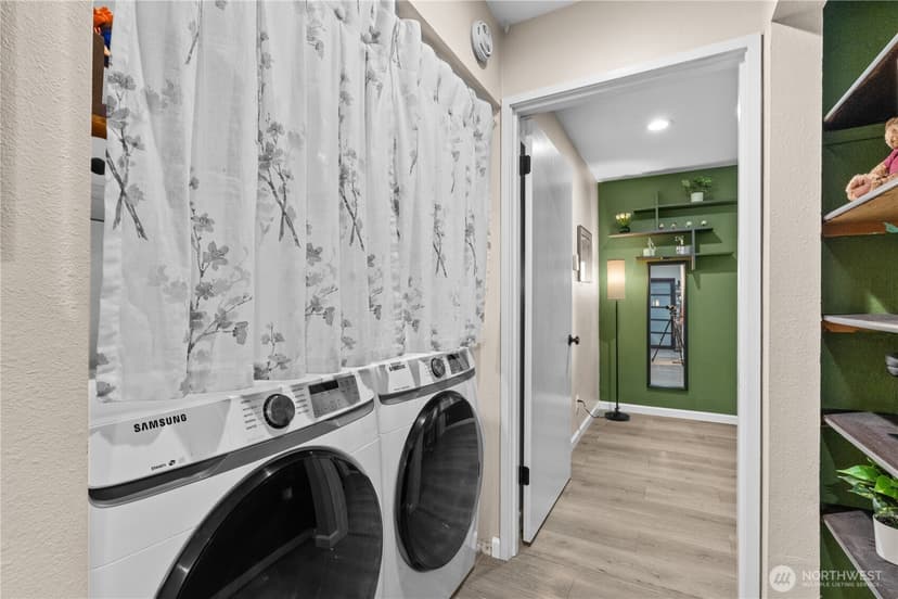 Property photo for 613 4th Avenue W #103, Seattle photo 29