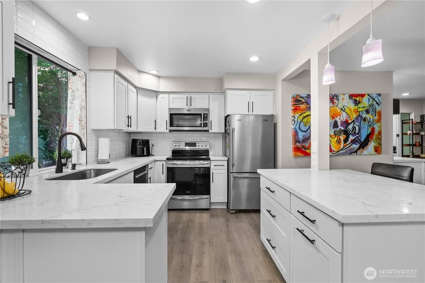 Property photo for 613 4th Avenue W #103, Seattle photo 11
