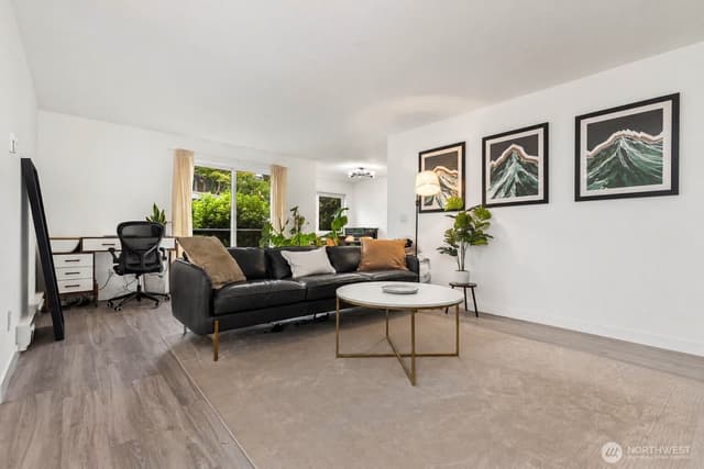 Property photo for 8747 Phinney Avenue N #7, Seattle photo 2
