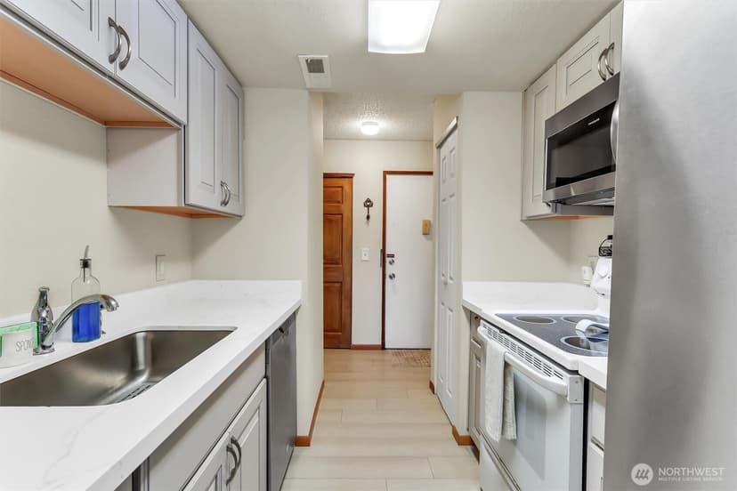 Property photo for 323 75th Street SE #C42, Everett photo 8