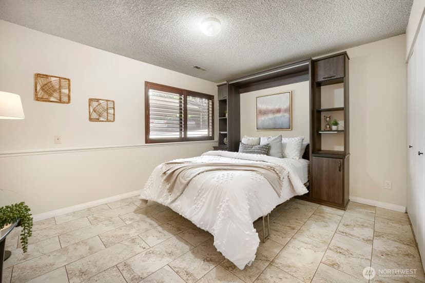 Property photo for 10634 Glen Acres Drive S, Seattle photo 16