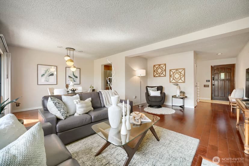 Property photo for 10634 Glen Acres Drive S, Seattle