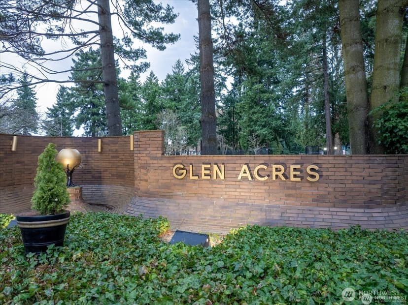 Property photo for 10634 Glen Acres Drive S, Seattle photo 35