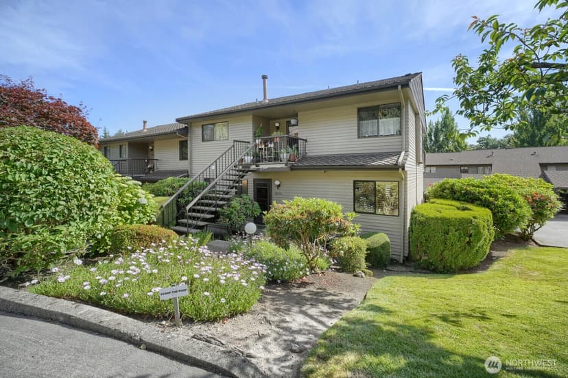 Property photo for 10634 Glen Acres Drive S, Seattle photo 25