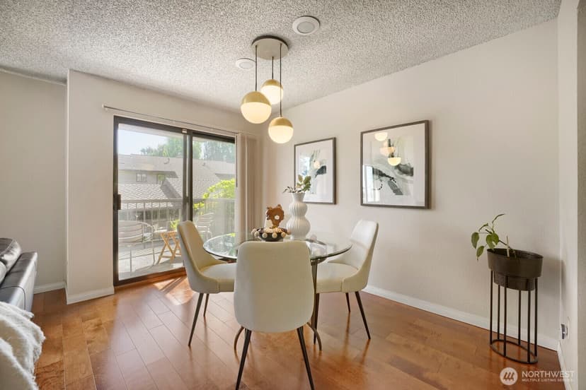 Property photo for 10634 Glen Acres Drive S, Seattle photo 10