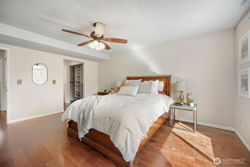 Property photo for 10634 Glen Acres Drive S, Seattle photo 15