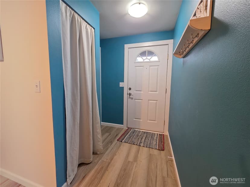 Property photo for 4409 148th Street NE, Marysville photo 3