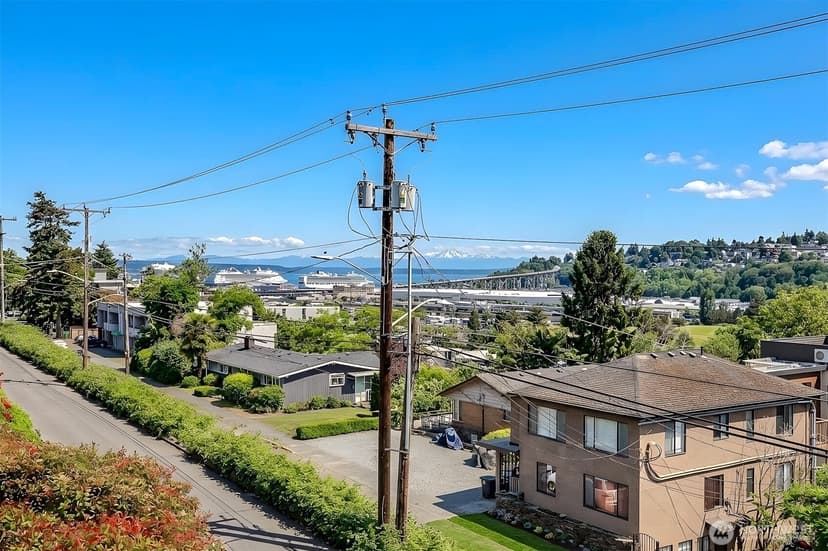 Property photo for 2625 13th Avenue W #201, Seattle photo 26