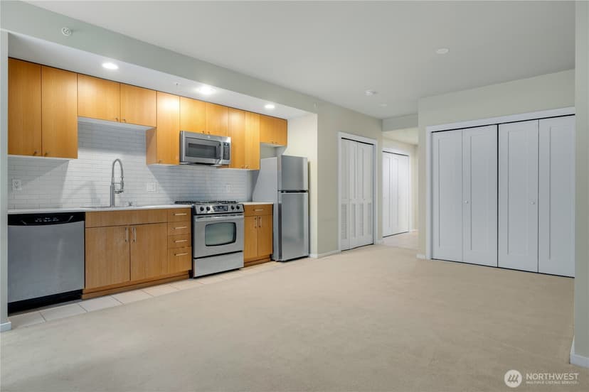 Property photo for 81 Clay Street #326, Seattle photo 5