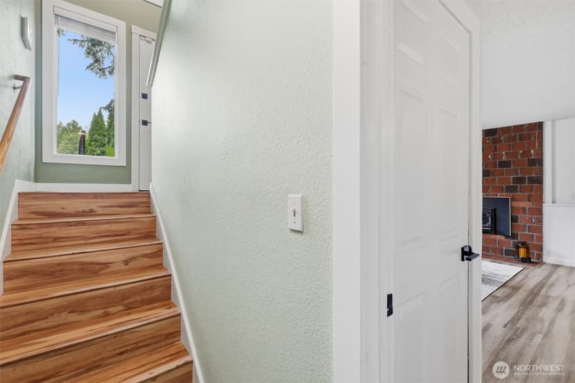 Property photo for 12611 NE 134th Place, Kirkland photo 20