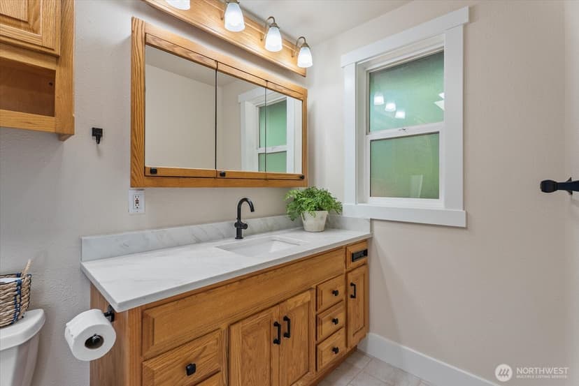 Property photo for 18015 248th Ave SE, Maple Valley photo 19