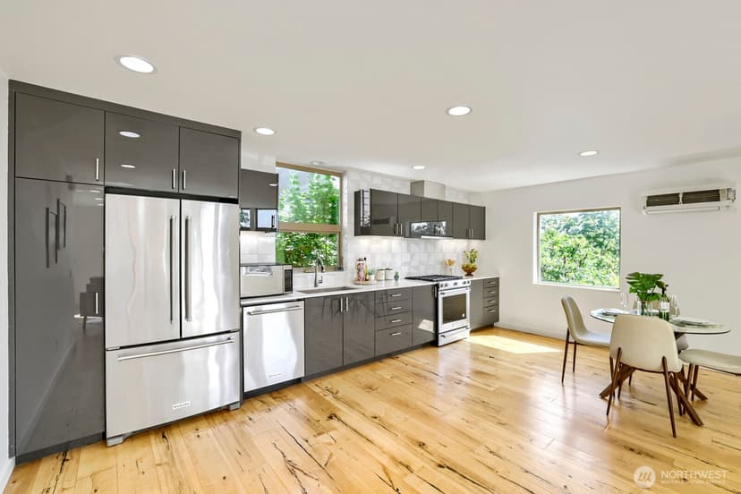 Property photo for 3812 Whitman Avenue N, Seattle photo 13