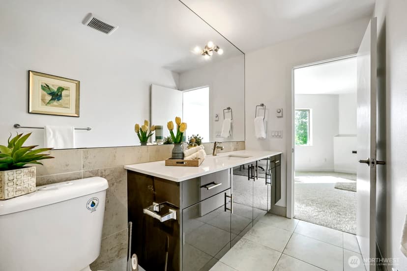 Property photo for 3812 Whitman Avenue N, Seattle photo 8