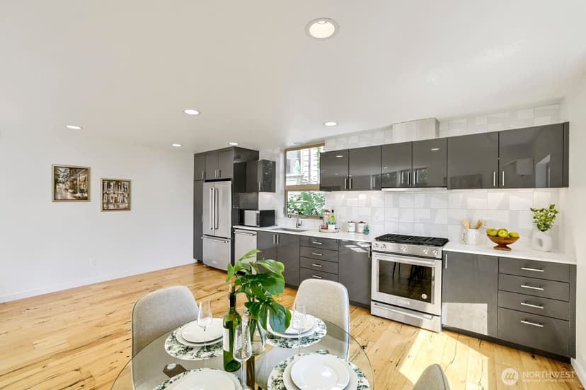 Property photo for 3812 Whitman Avenue N, Seattle photo 17