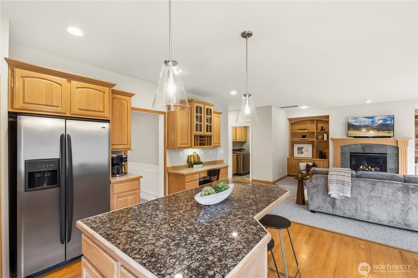 Property photo for 3602 Broadmoor Drive NE, Tacoma photo 12